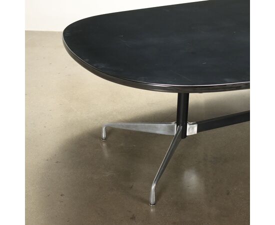 Grande Tavolo di Charles e Ray Eames
