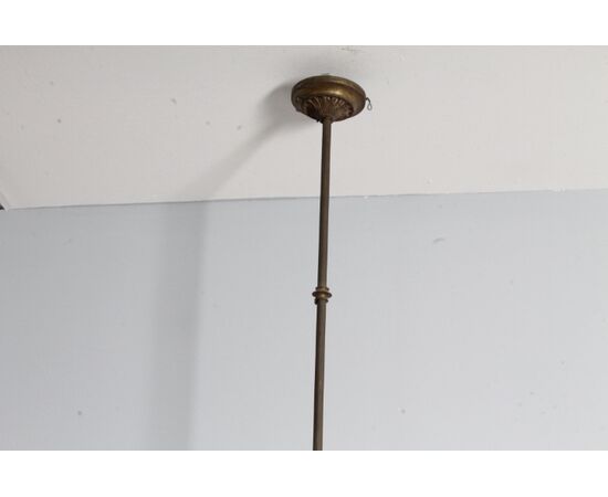 Antico lampadario liberty 1930 vetro opalino e bronzo . mis h 95 diametro cm 25 