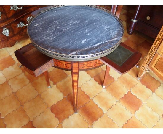 TAVOLINO ROTONDO STILE LUIGI XVI DA SALOTTO RESTAURATO  diametro 62xH76