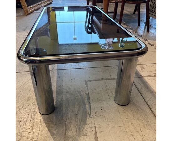 Tavolino da fumo anni 70 cromato e vetro fumè – modello Sesann Frattini per Cassina .mis120 x 60 x 35 