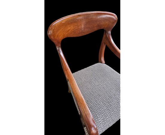 Poltroncina vittoriana 