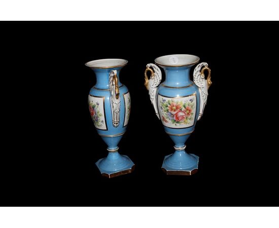 Coppia di piccoli vasi francesi in porcellana Vecchia Parigi del 1800 Azzurri