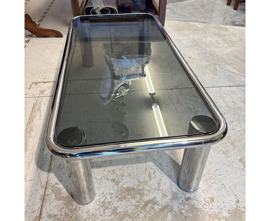 Tavolino da fumo anni 70 cromato e vetro fumè – modello Sesann Frattini per Cassina .mis120 x 60 x 35 