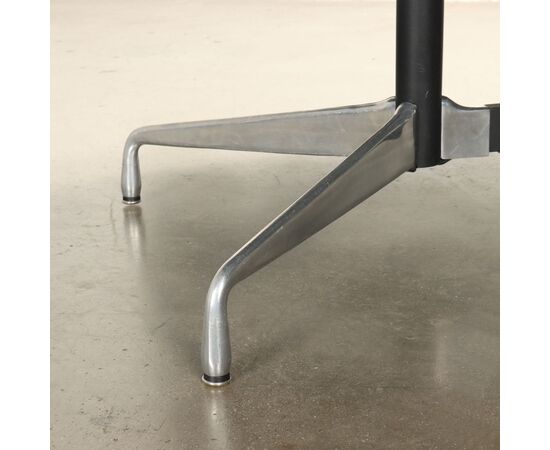 Grande Tavolo di Charles e Ray Eames