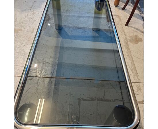 Tavolino da fumo anni 70 cromato e vetro fumè – modello Sesann Frattini per Cassina .mis120 x 60 x 35 