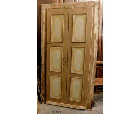 PTS621 - N. 3 porte a due battenti in legno laccato, complete di telaio, epoca '700, luce cm L 87 x H 202