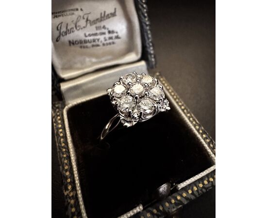 Anello  con  Diamanti  1,5  ct.