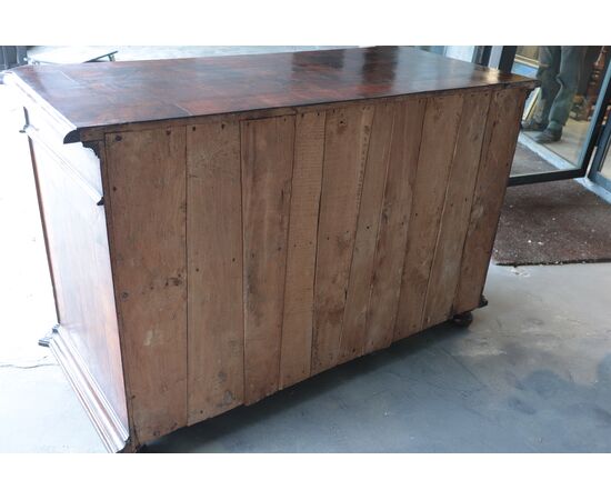 Cassettone con scarabattolo, Toscana, fine '600