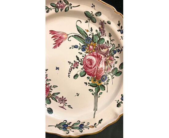 Grande piatto in maiolica alla’rosa’.Casali e Callegari.Pesaro.
