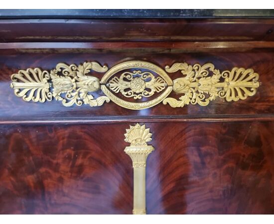 Elegantissima credenza impero
