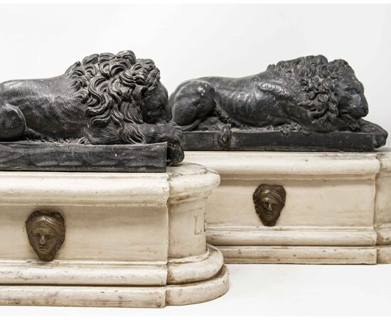 Da Antonio Canova (Possagno, 1º novembre 1757 – Venezia, 13 ottobre 1822), Leone vigilante e Leone dormiente
