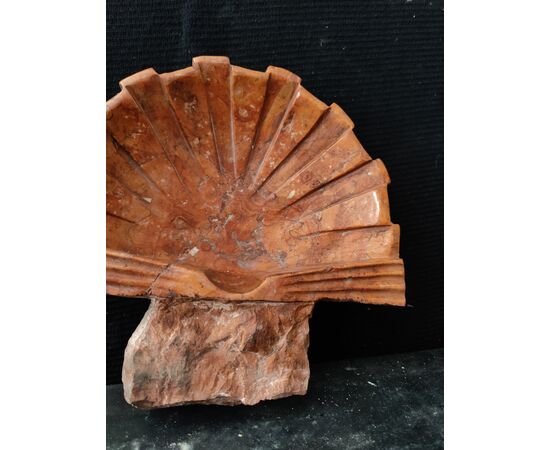 Deliziosa coppia di acquasantiere in marmo rosso di Verona - 25 x 25 cm