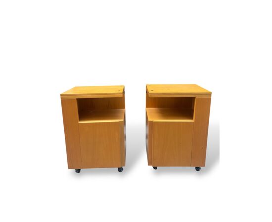 Coppia di comodini Michelucci