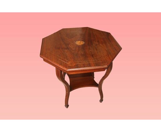 Tavolino ottagonale inglese stile Vittoriano del 1800 in legno di noce con intarsio