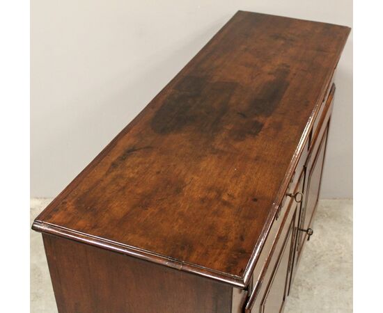 Antica credenza in noce - epoca '700