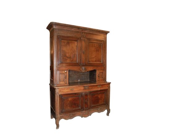 Grande Maestosa credenza di inizio 1800 stile Provenzale Francese in legno di noce con intagli