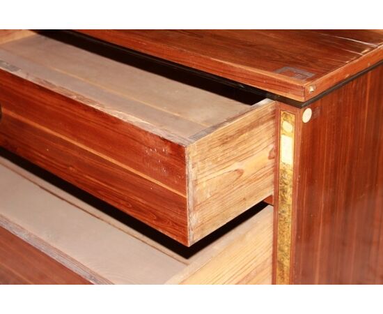 Comoncino di fine 1700 inizio 1800 stile Luigi XVI in legno di palissandro