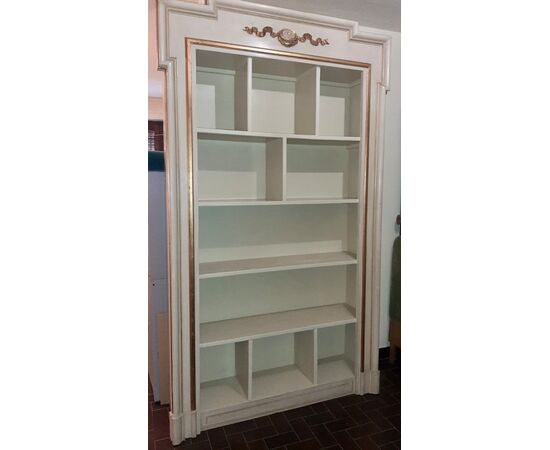 Libreria laccata