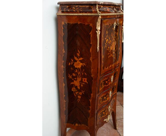 Secretaire Napoleone III Francese in legni esotici pregiati con applicazioni in bronzo dorato. Periodo XIX secolo.