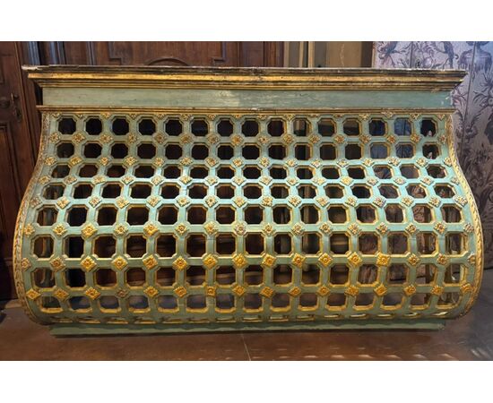DARS672 - Balcone veneziano da teatro in legno laccato e dorato, epoca '700, misure cm L 177 x H 115 x P 50