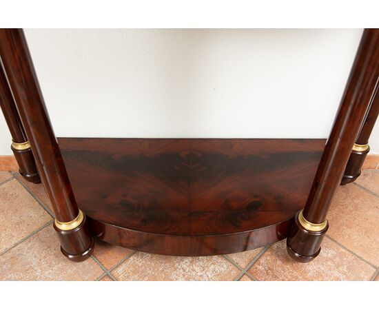 Consolle antica Demi Lune Francese in piuma di mogano con piano in marmo nero del Belgio. Periodo XIX secolo.