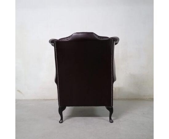 Coppia di poltrone chesterfield Queen Anne nuova inglese originale in pelle rosso bordeaux anticato 