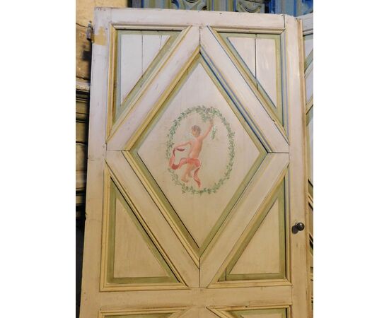 PTS808 - N. 2 porte in legno laccato, epoca '700, provenienza Genova, misure cm L 106 x H 228