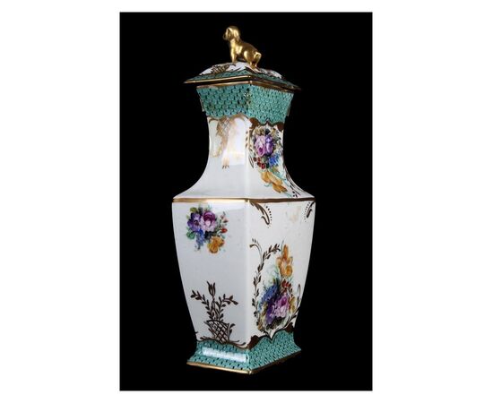 Vaso con coperchio in porcellana Limoges bianca e verde