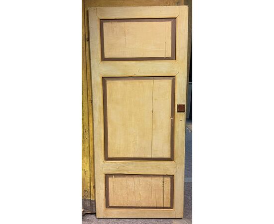 PTS891 - N. 2 Porte da albergo laccate, epoca '800, luce cm L 83 x H 194