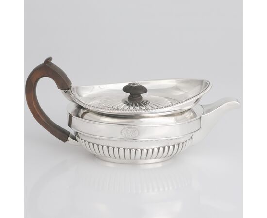 Teiera in argento sterling Giorgio III, Paul Storr, Londra, 1810