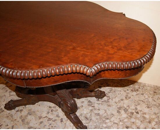 Antico tavolo da salotto stile Impero del 1800 in mogano biondo