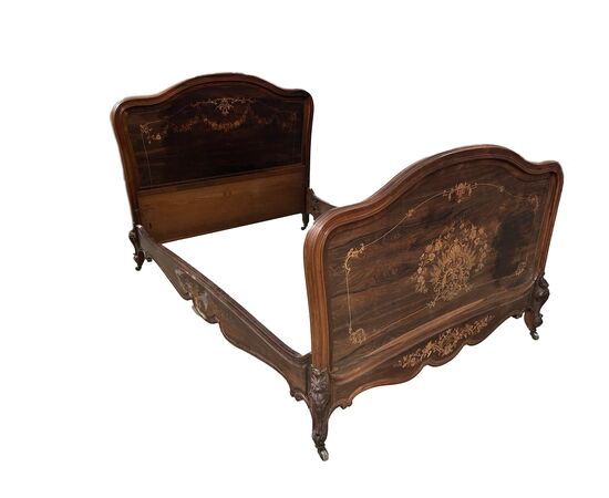 Letto Francese del 1800 Stile Luigi XV in Legno di Palissandro Riccamente Intarsiato