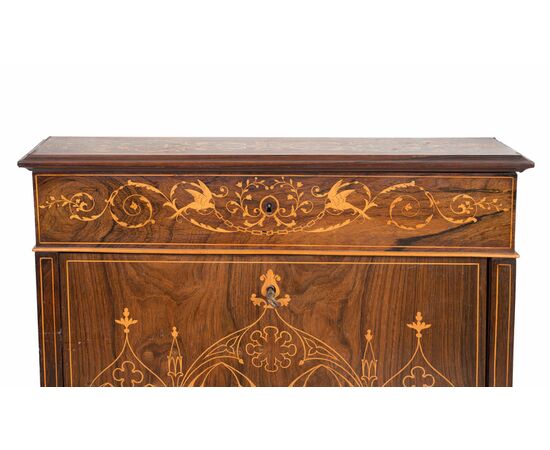 Secrétaire antico Carlo X Francese in legno esotico pregiato con innesti di intarsio in acero. Periodo XIX secolo.