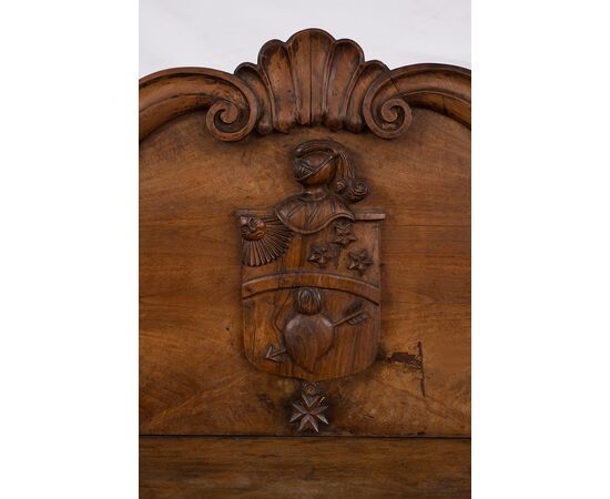 Credenza antica nobiliare in ulivo massello periodo Luigi Filippo Napoletano. XIX secolo.