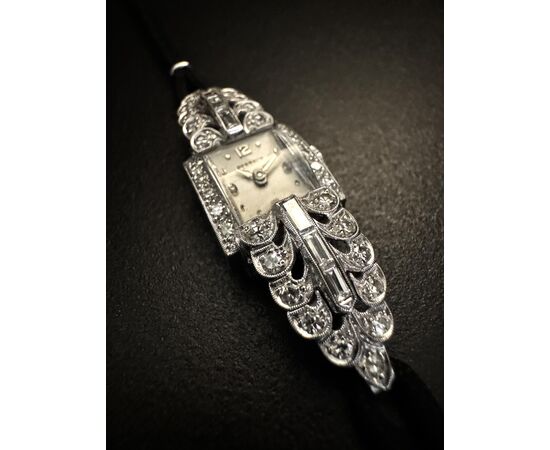 Orologio  in  Platino  con  Diamanti  2  ct.