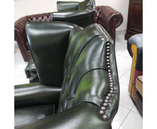 Coppia di poltrone chesterfield Queen Anne nuova inglese originale verde 