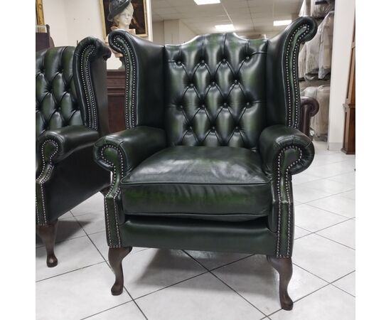 Coppia di poltrone chesterfield Queen Anne nuova inglese originale verde 