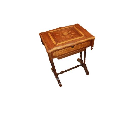 Toilette Francese del 1800 in Legno di noce con intarsi
