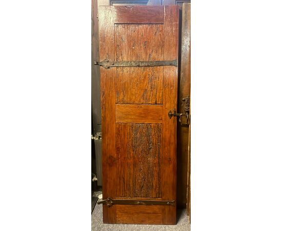 PTI757 - Porta da interno in noce, pannelli scolpiti, epoca '700, misure cm L 70 x H 200