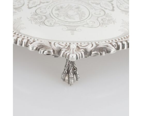 Salver in argento sterling Regina Vittoria, Martin, Hall & Co Ltd, Londra, 1888