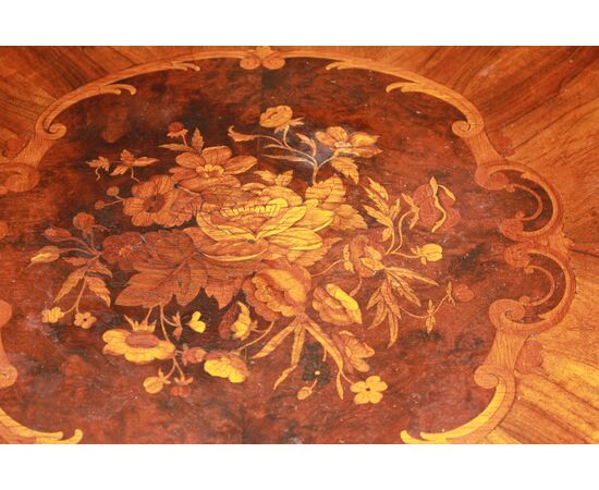 Tavolo circolare fisso inglese Stile Vittoriano in legno di Noce