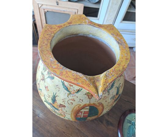 Vaso in terracotta dipinto dell'Ottocento