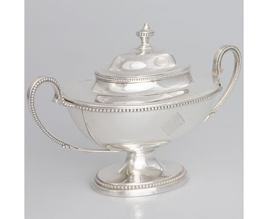 Coppia di zuccheriere con coperchi in argento sterling Giorgio III, Thomas Chawner, Londra, 1783