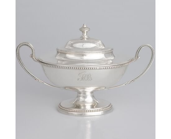 Coppia di zuccheriere con coperchi in argento sterling Giorgio III, Thomas Chawner, Londra, 1783
