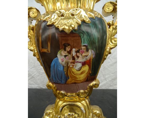 Coppia di vasi dorati e finemente dipinti di bella dimensione Luigi FIlippo 1860