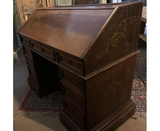 TAV317 - Bancone da reception in noce con intarsi, epoca '700, misure cm L 130 x H 105 x P 65