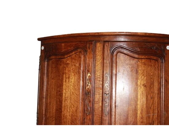 Grande Angoliera Stile Provenzale in Legno di Noce con 4 Ante e 2 Cassetti