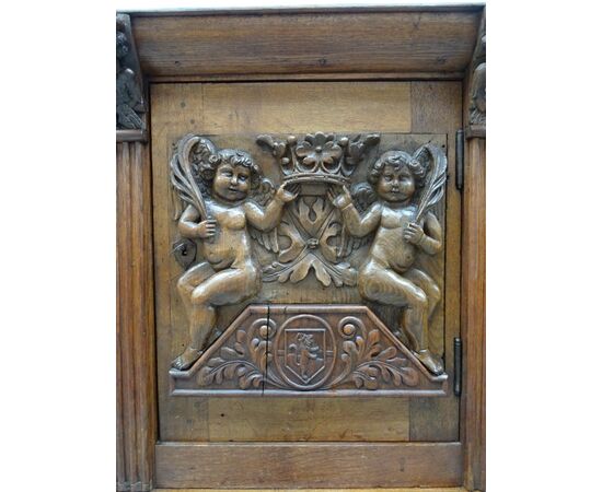 Coppia di credenze in rovere scolpite XIX sec. Francia