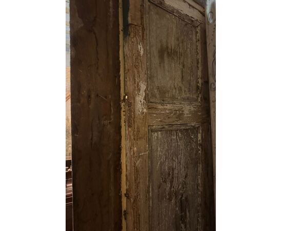 PTL708 - Lacquered door with painted panels, with frame, 18th century, opening size cm W 98 x H 205