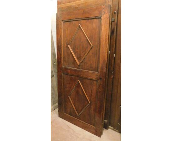 pte104 - restored poplar door, eighteenth century, measuring cm l 87 xh 187 x d. 3     